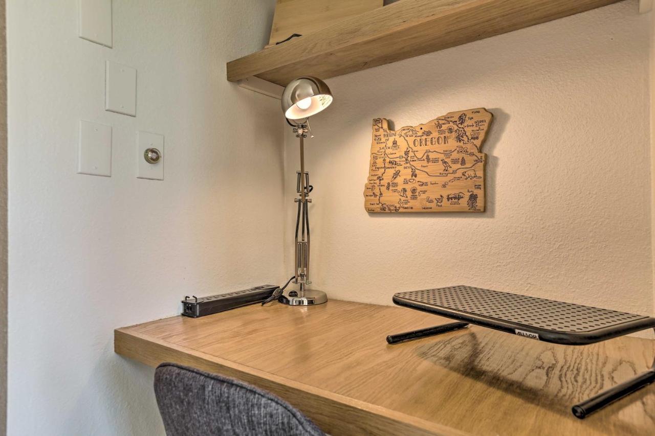 Resort Condo Retreat About 6 Mi To Downtown Bend! Bagian luar foto